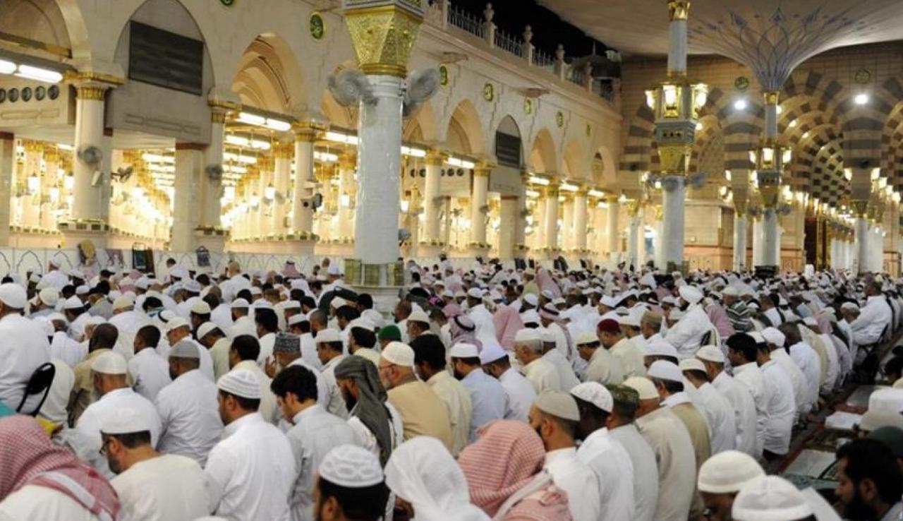 صلاة التراويح في رمضان 3880